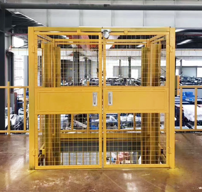 都昌智能导轨式升降机亮相