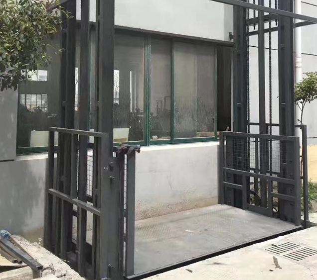 都昌导轨式施工升降机助力民生工程提速增效