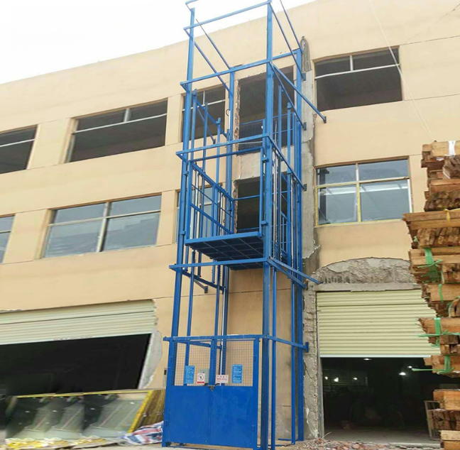 都昌建材厂室外物料提升